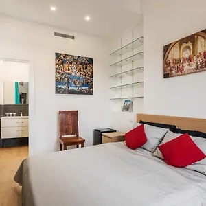https://st-peters-max.it-romehotels.com