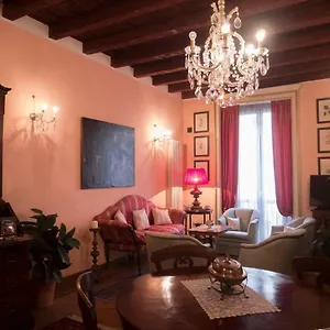 Broletto 26 Appartamento