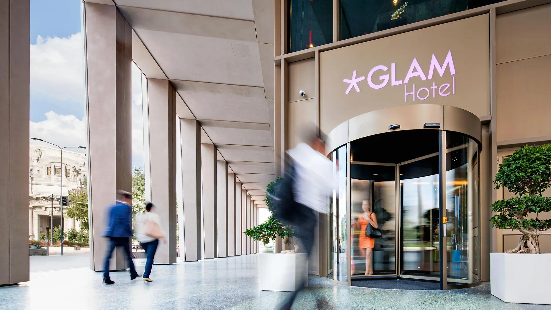 Отель Glam Milano